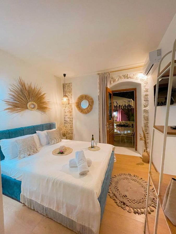 Bohemian Boutique Suites Влёра Экстерьер фото